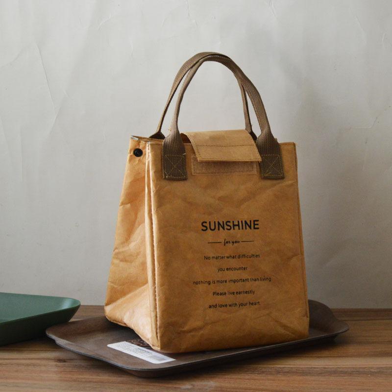 Stylish insulated lunch bag with waterproof design and Japanese style